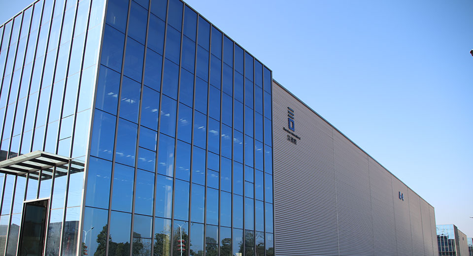 6376125893648246943032879